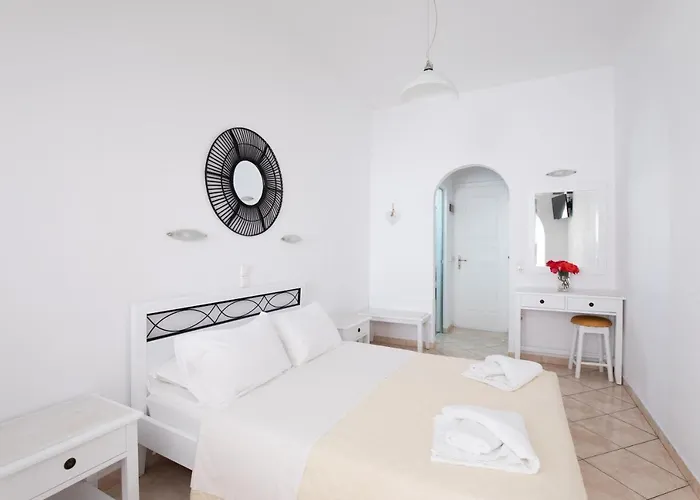 Eleftheria & Ornos (Mykonos)