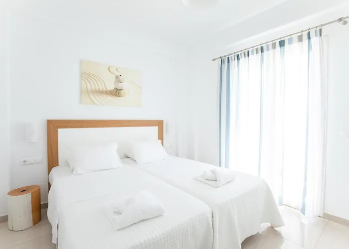 Hotel Eleftheria & Ornos (Mykonos)