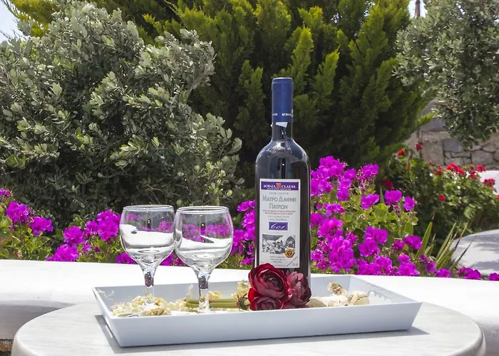 Eleftheria & ホテル