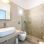 Eleftheria & Ornósz