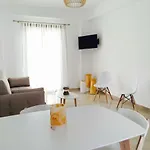 Eleftheria & Hotell Ornos (Mykonos)