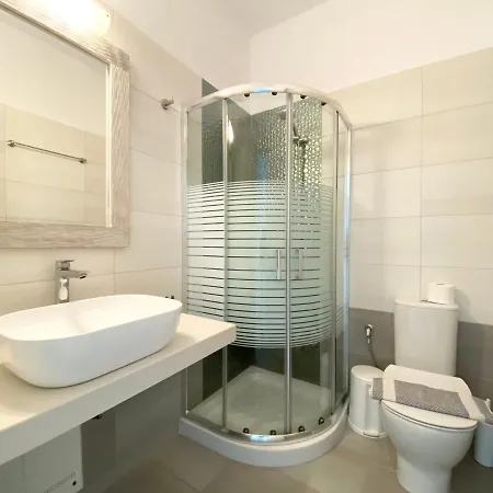 Eleftheria & Ornósz