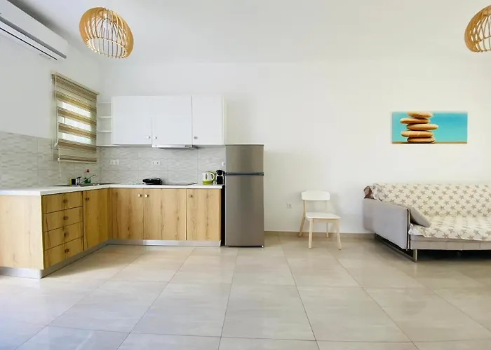 Eleftheria & * אורנוס