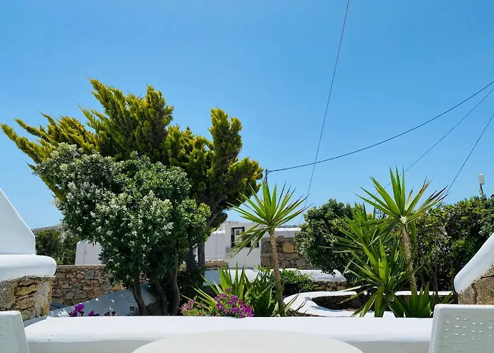 Eleftheria & Hotel Ornos (Mykonos)