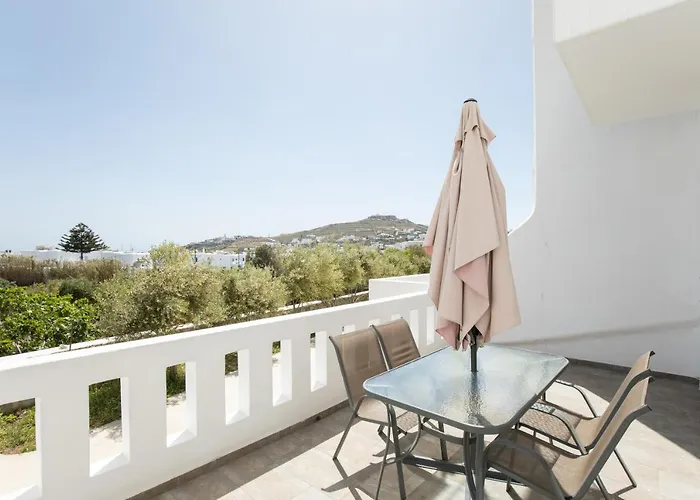 Hotel Eleftheria & *